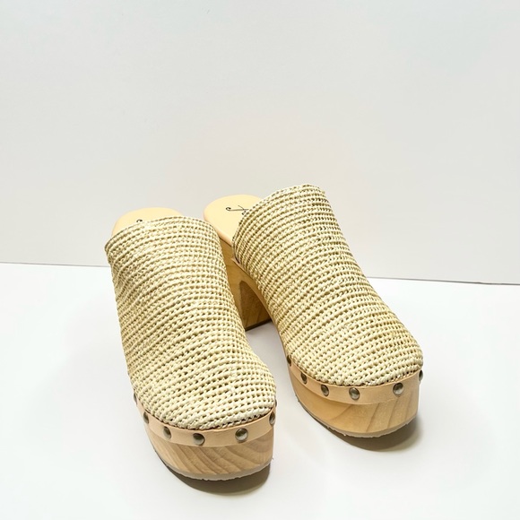 Free People Claudia Crochet Studded Leather Clogs Beige Size 39 - Picture 6 of 11